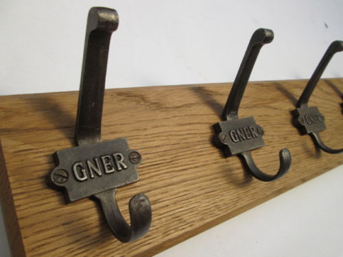 GNER 2 Hook Coat Rail 27cm.
