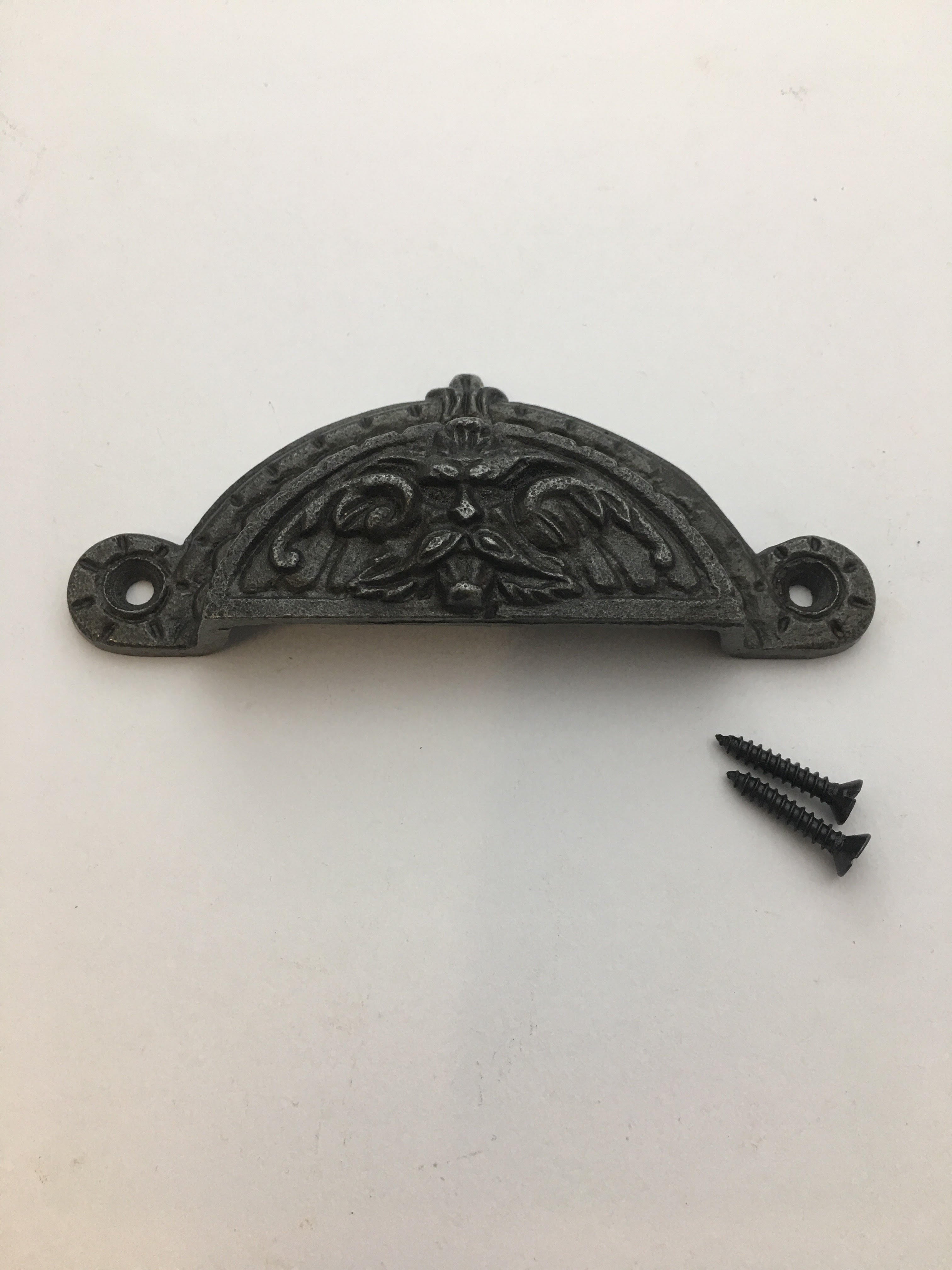 Greenman Cup Pull Antique Iron.