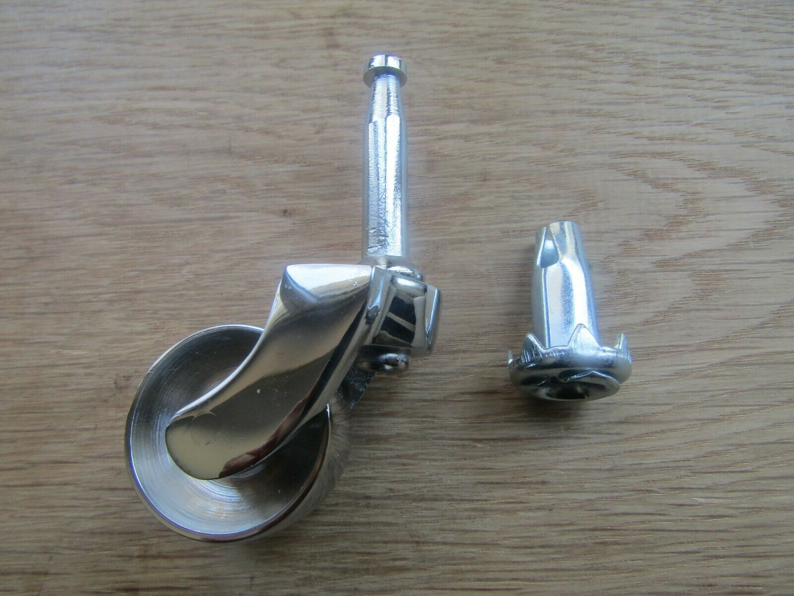 Furniture Grip Neck Peg Castor Polished Chrome.