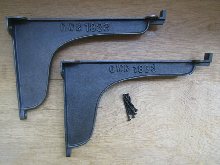 Pair Of 12inch GWR 1883 Lipped Shelf Brackets Antique Iron.