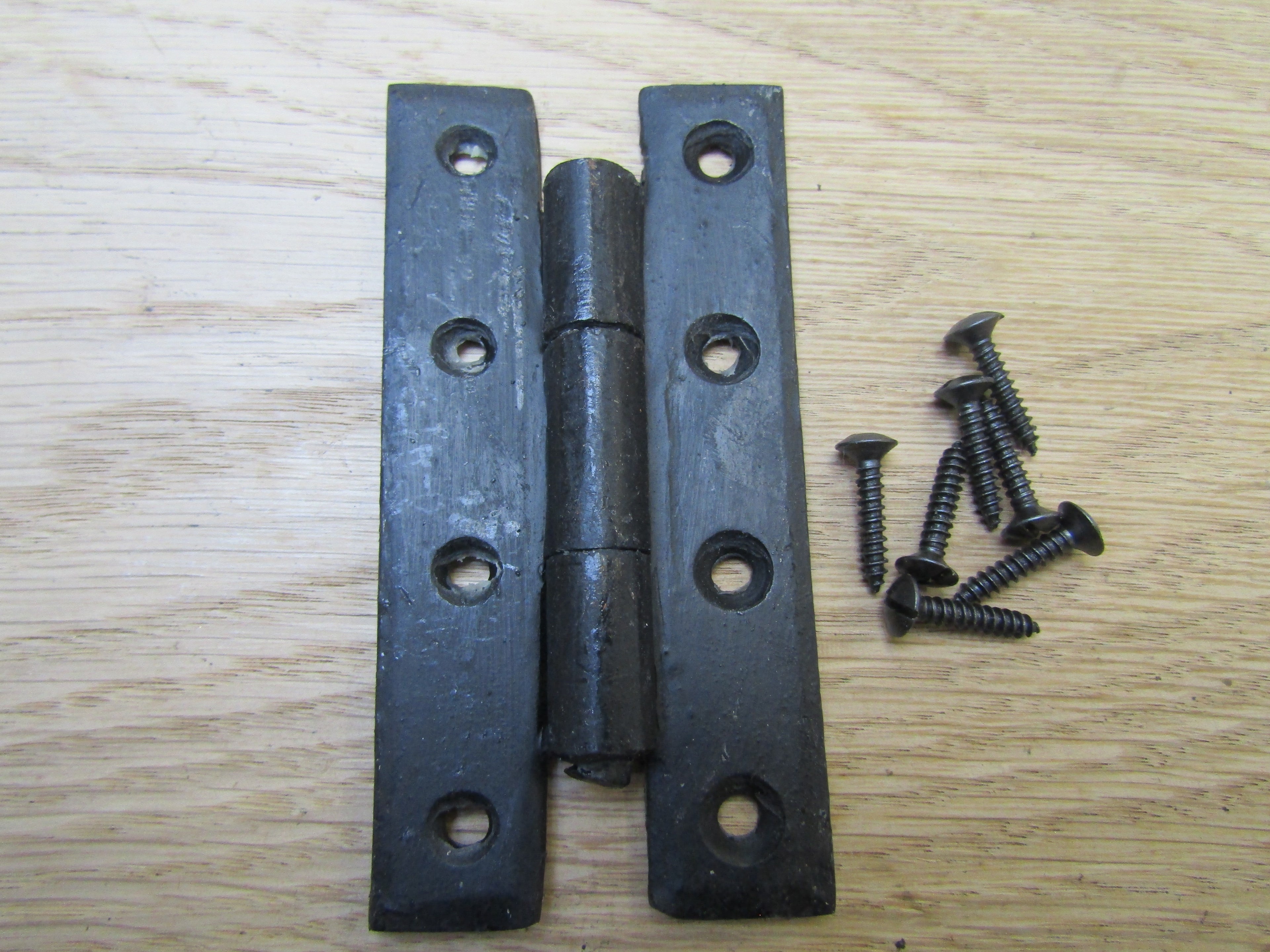 Pair of 4inch handforged Plain H Hinge.