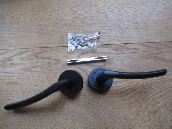 IOS Lever on Rose Matt Black.