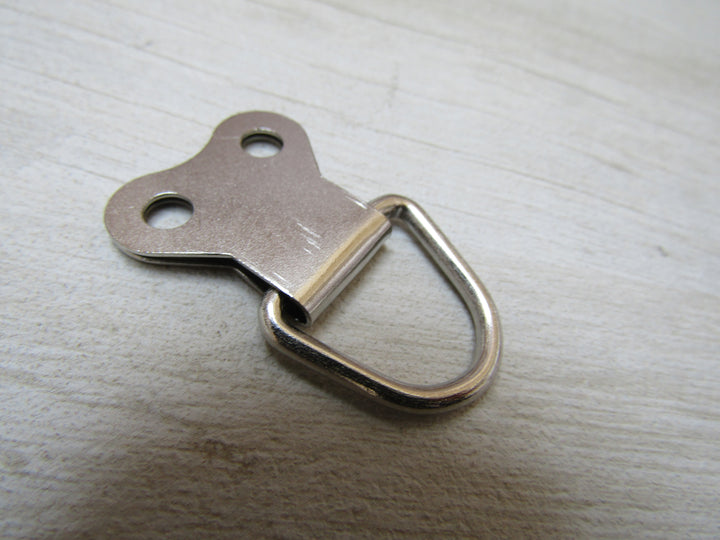 Pack of 20 D Rings Large Double Nickel Silver.