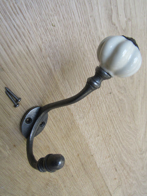 Pumpkin Ceramic Coat Hook Large Cream.