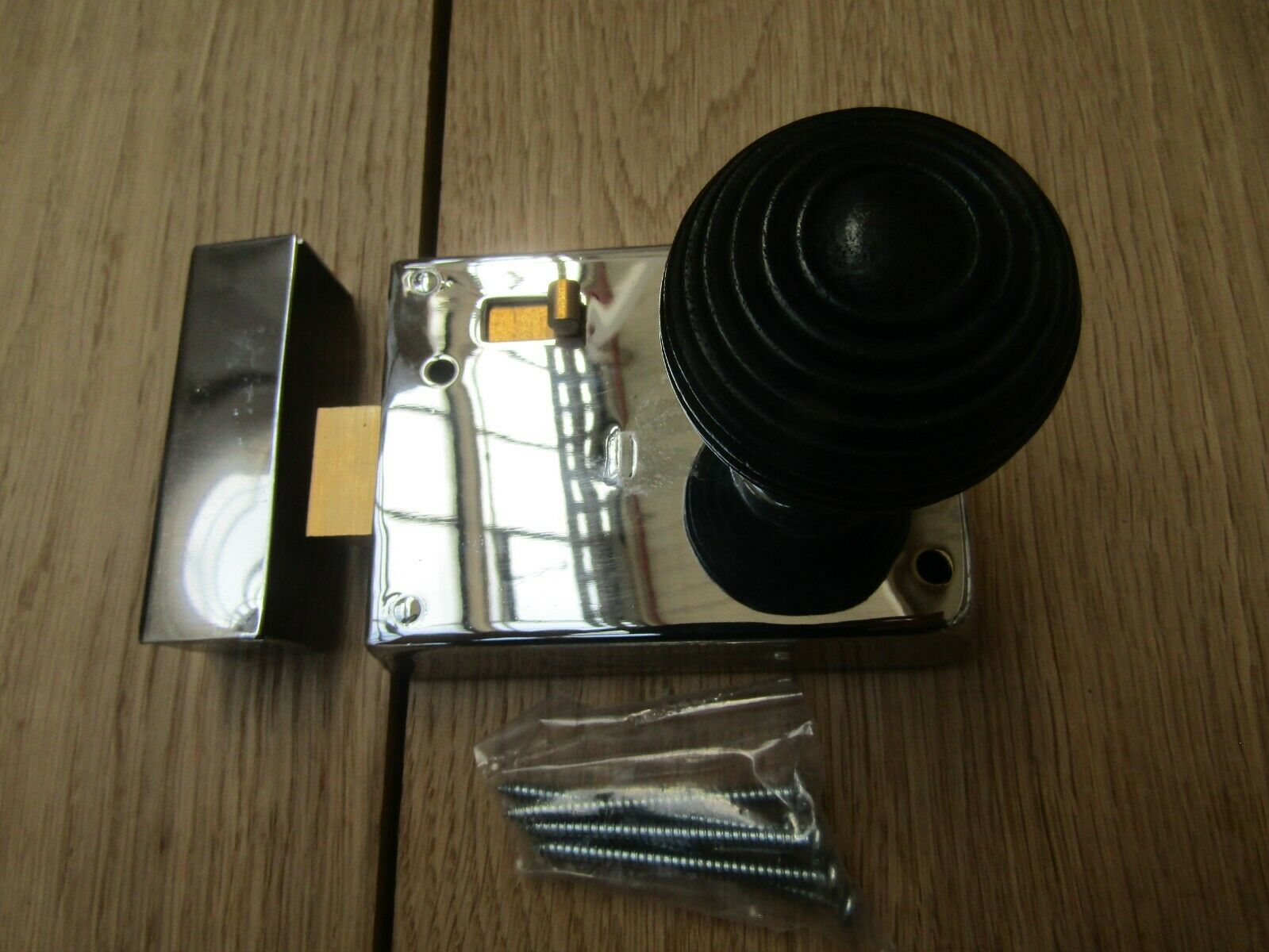 4inch Rim Latch Polished Chrome & Beehive Ebony + Chrome Set.