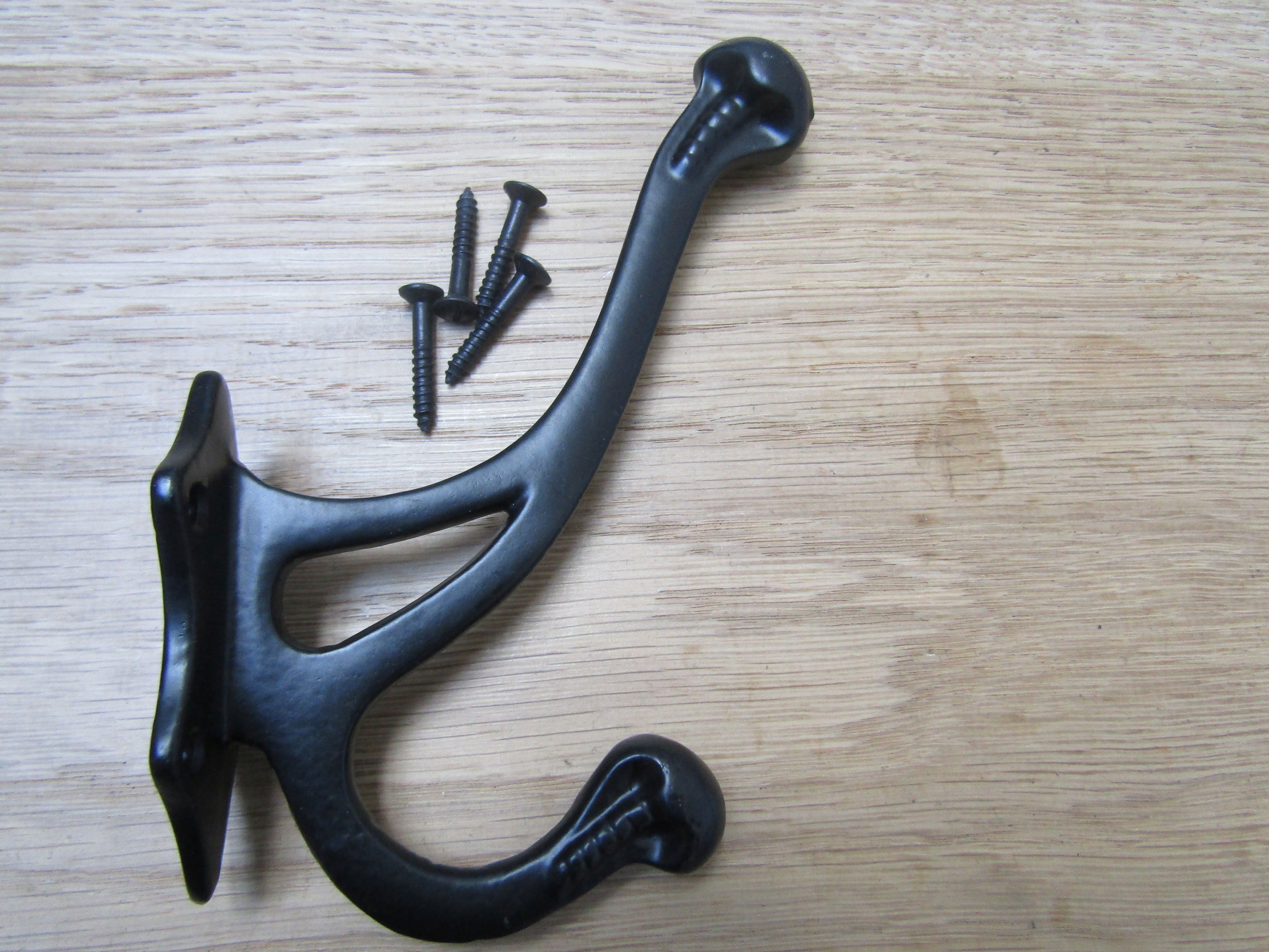 Pack Of 5 Lincoln Coat Hooks Black Antique.