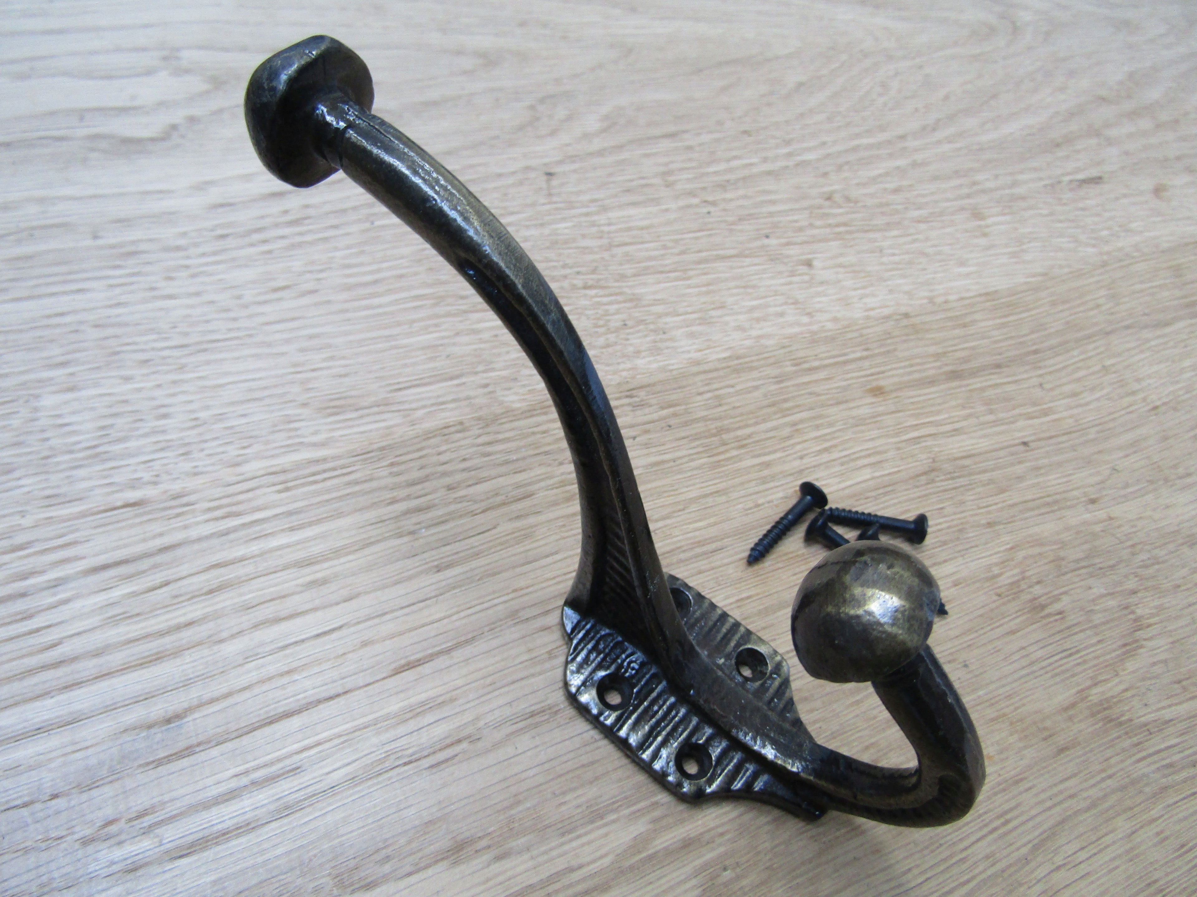 Lined Ridged Coat Hook Antique Brass.