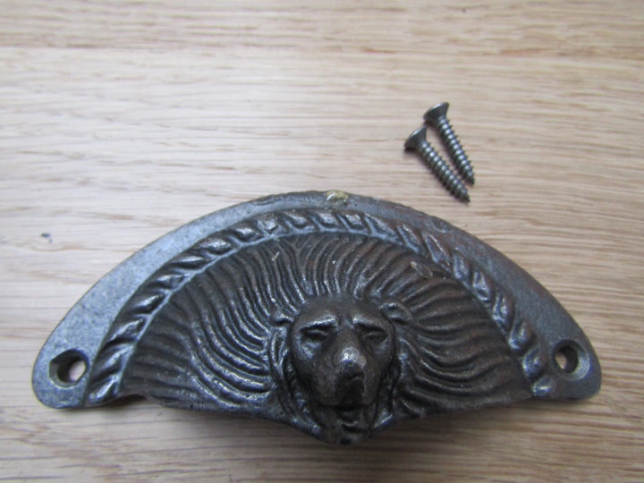 Lion Head Cup Pull Antique Iron.