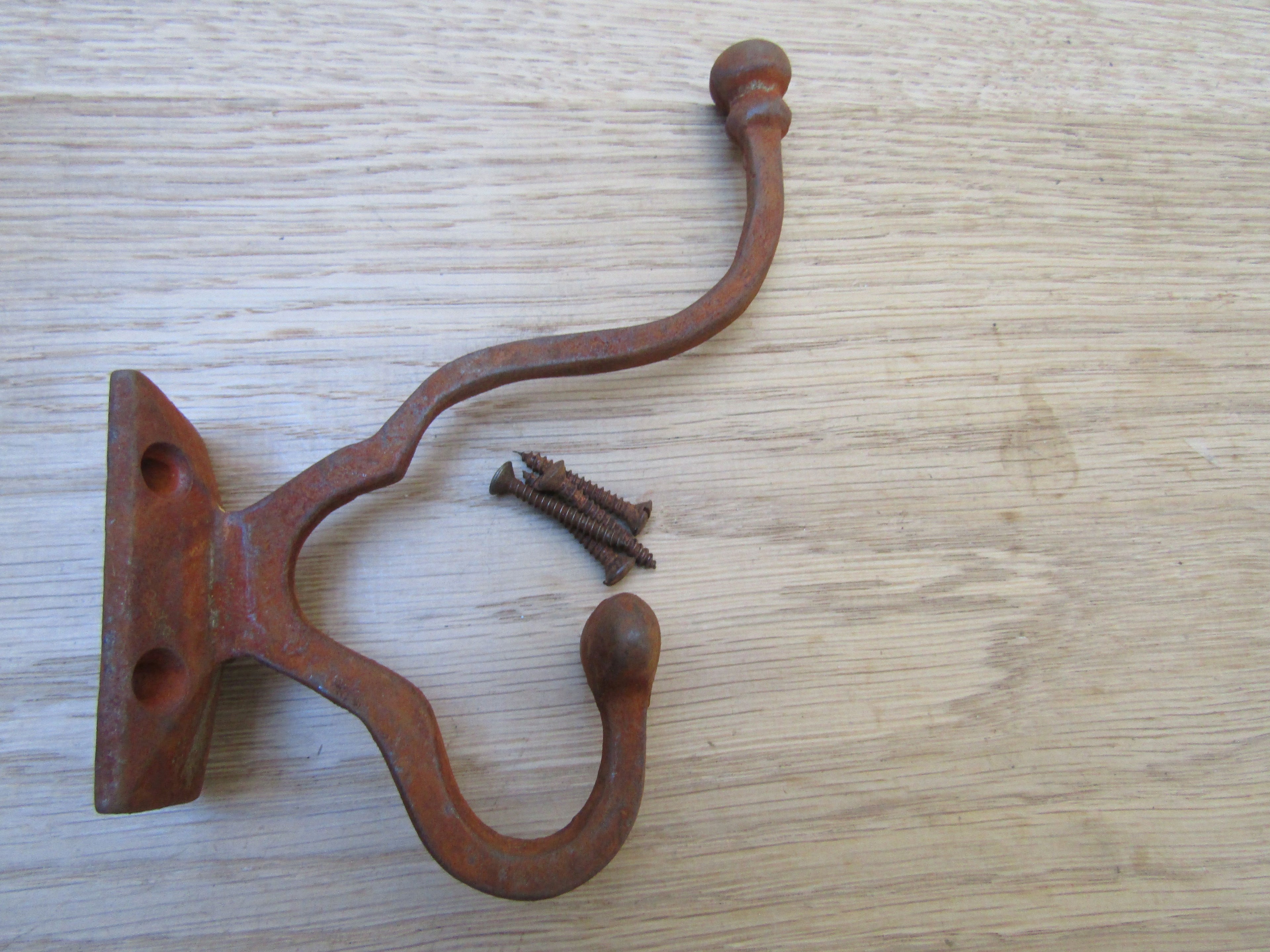 Pack Of 5 Malvern Coat Hooks Rust.