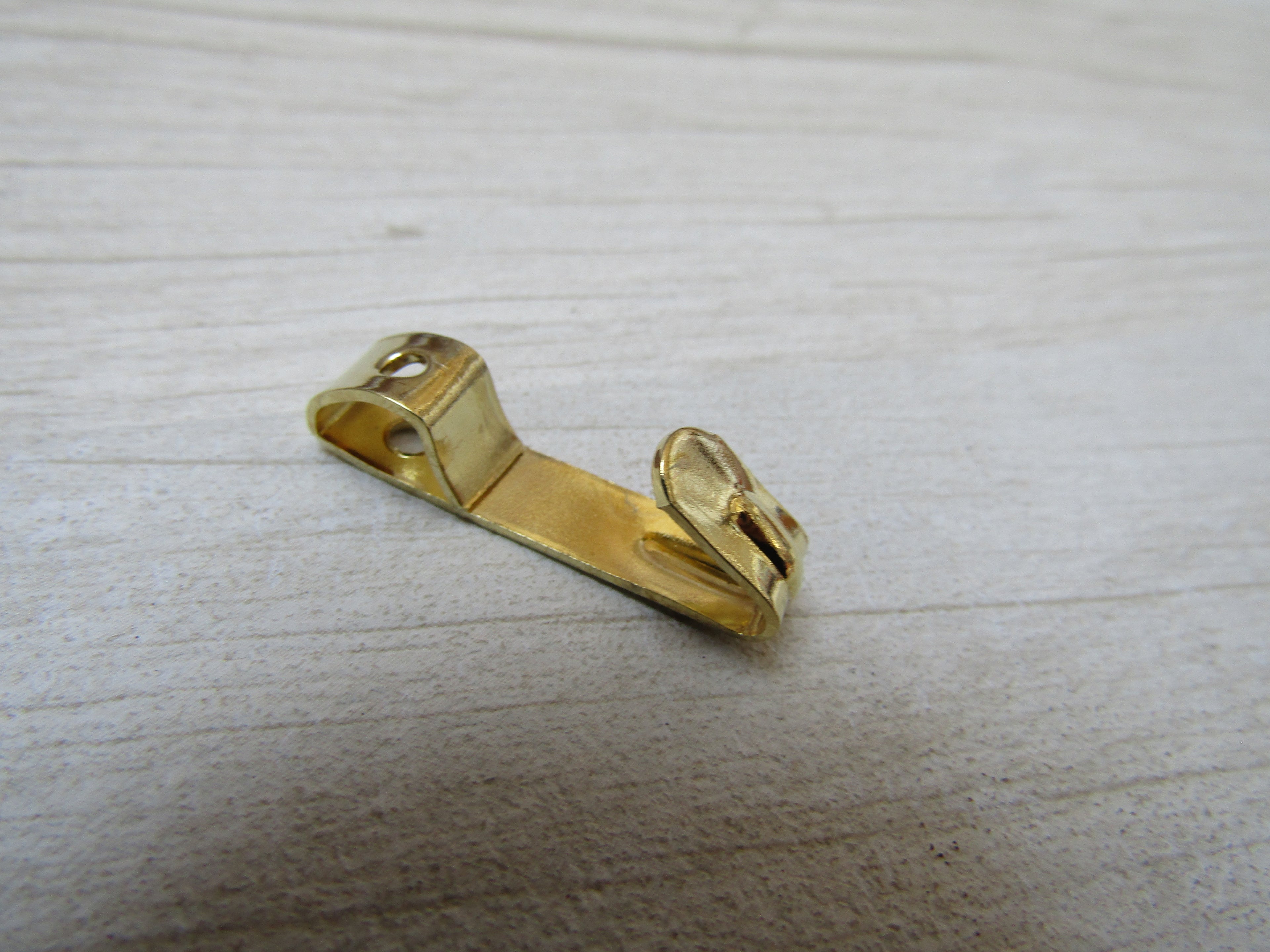 Pack of 10 Medium Picture Hooks Brass.