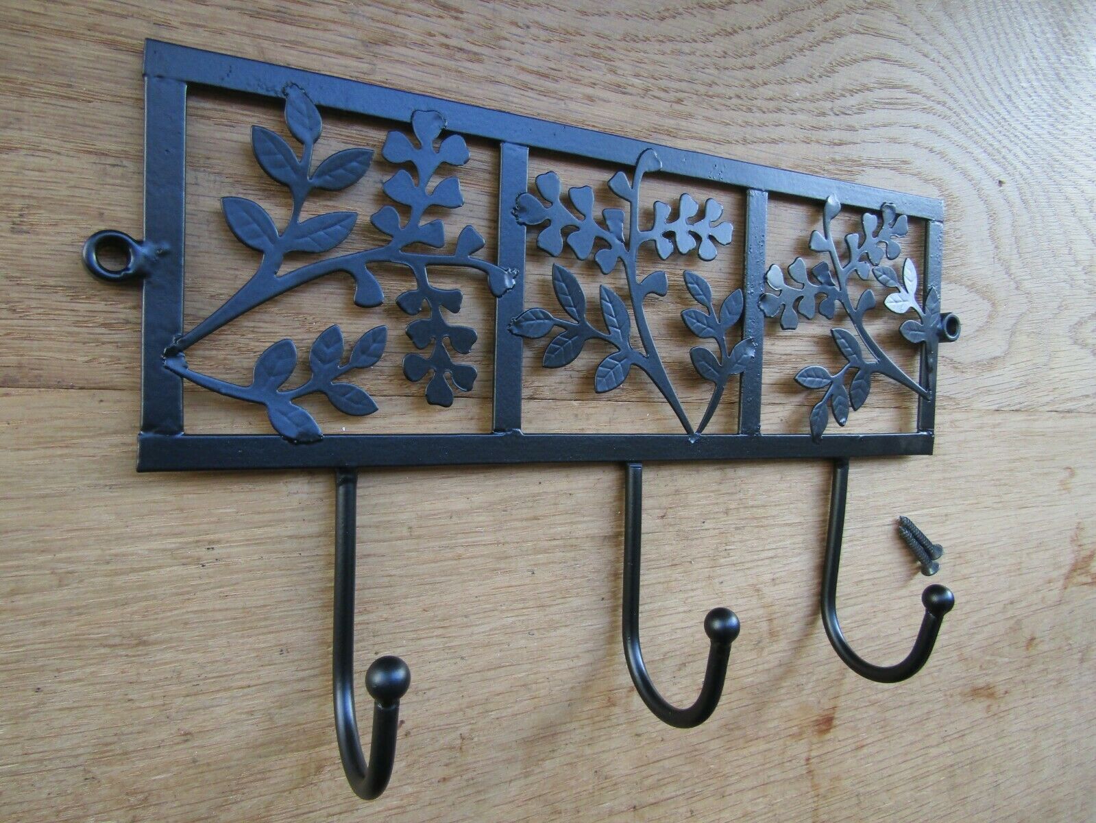 3 Leaf Hook Rail Black Antique.