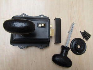 Olde Latch Black & Cast Iron Oval Rim Black Set.