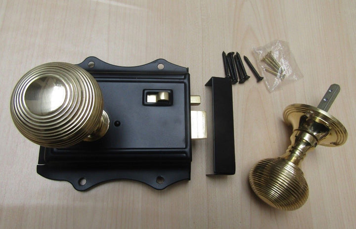 Olde Latch Black & Reeded Rim Polished Brass Set.