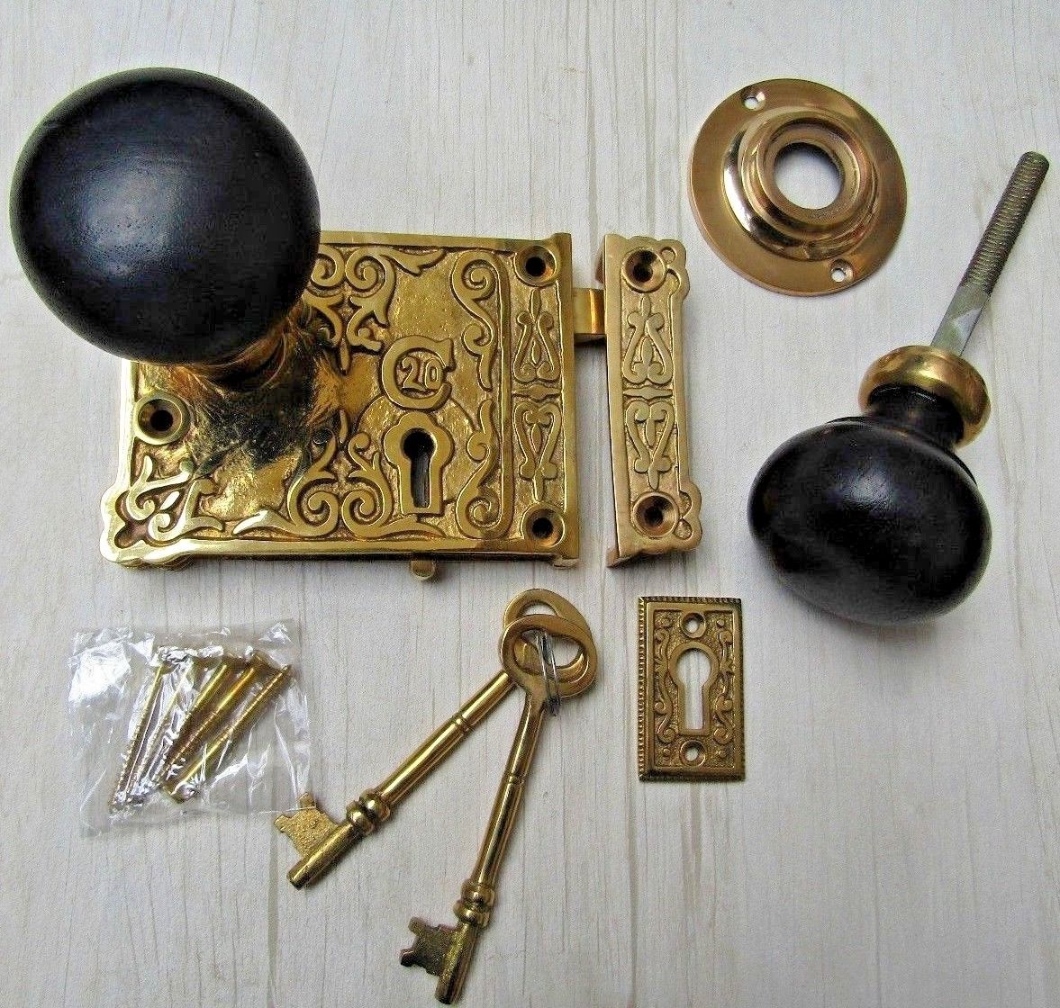 Ornate Rim Lock & Plain Bun Ebony + Brass Set.