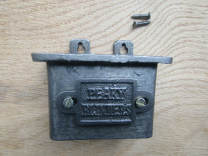 Cast Iron Peaky Blinders Catcher Only.