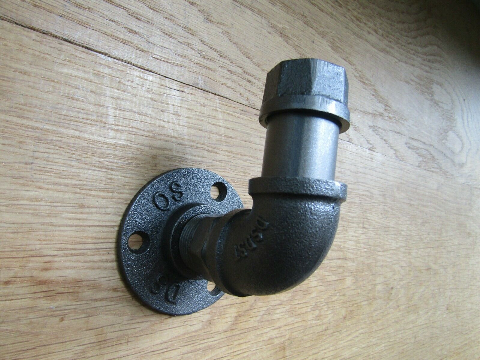 Cast Iron 3,4inch Pipe Coat Hook Peg Antique Iron.