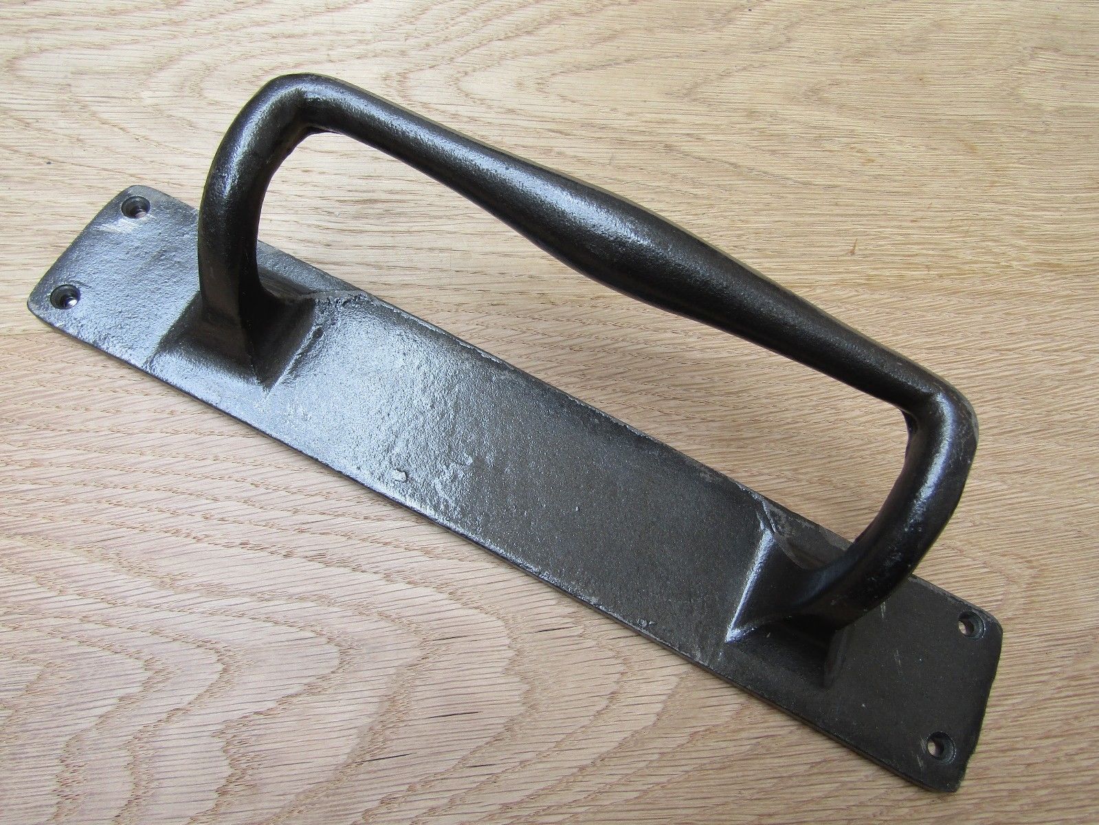 Plain Handle on Plate Antique Iron.