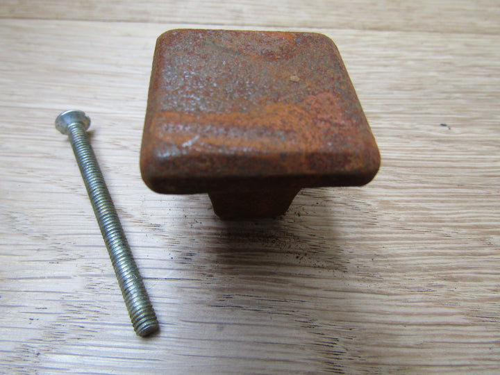30mm Plain Square Shaker Cupboard Knob Rust.