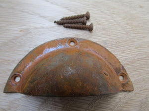 Cast Iron Small Victorian Cup Pull Handle Rust.