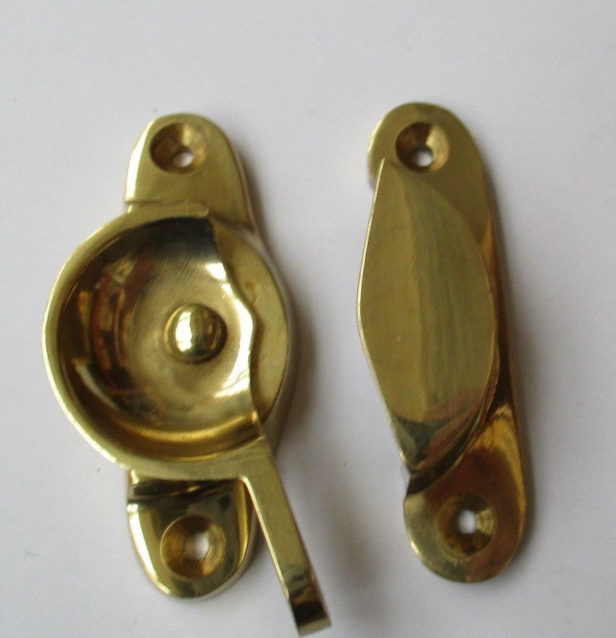 Fitch Fastener Turn catch Polished Brass.