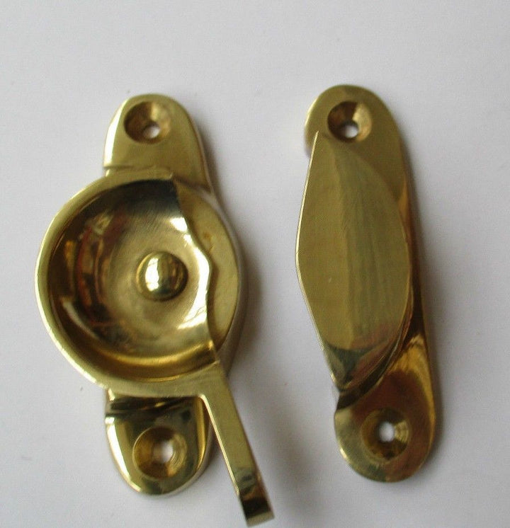 Fitch Fastener Turn catch Polished Brass.
