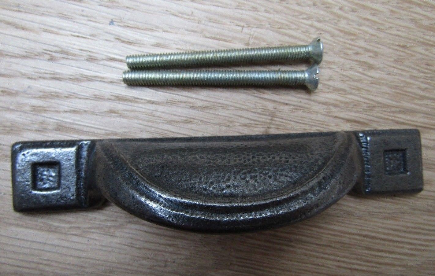 Rear Fix Slim Cup Pull Small Antique Iron.