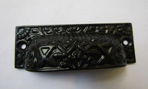 Rectangular Inca Cup handle Black on Iron.