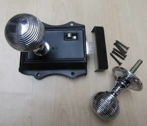 Olde Latch Black & Reeded Rim Polished Chrome Set.