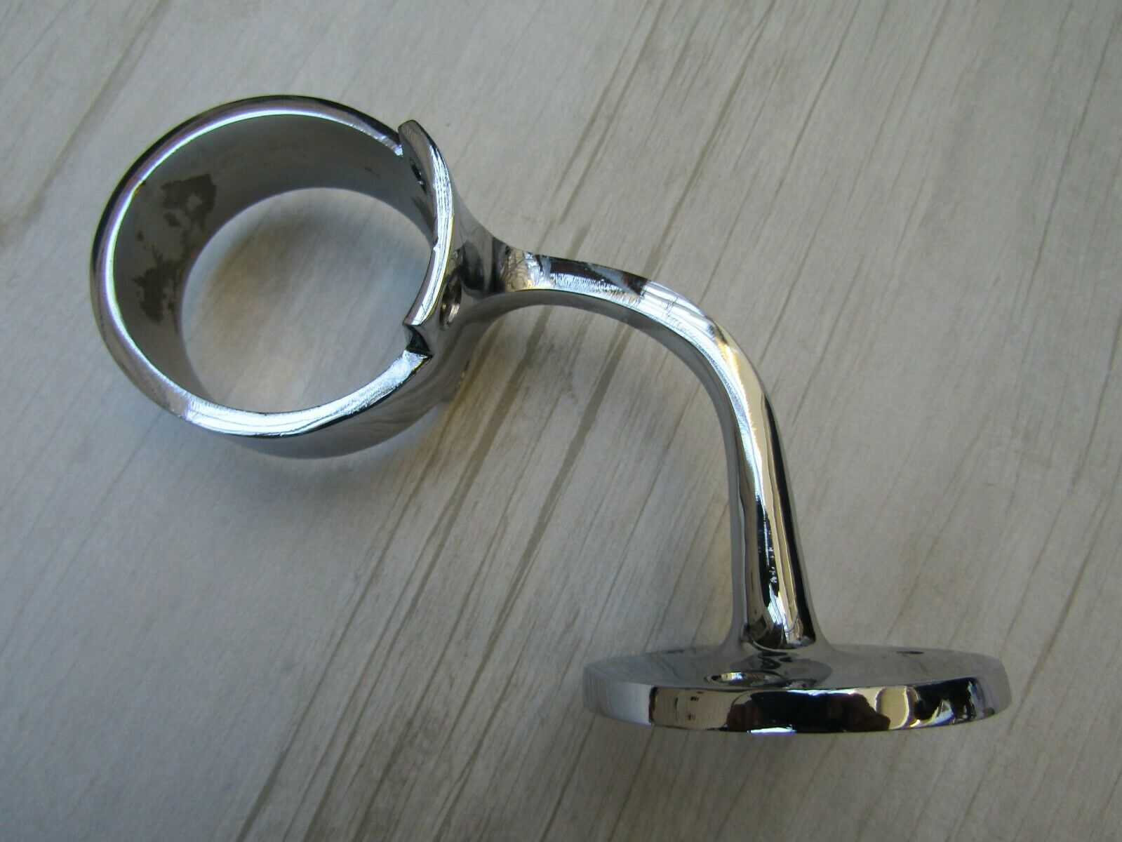 Ring Handrail Bracket Polished Chrome.