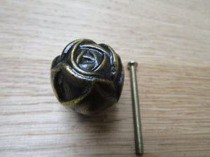 Rose Cupboard Knob Antique Brass 32mm.