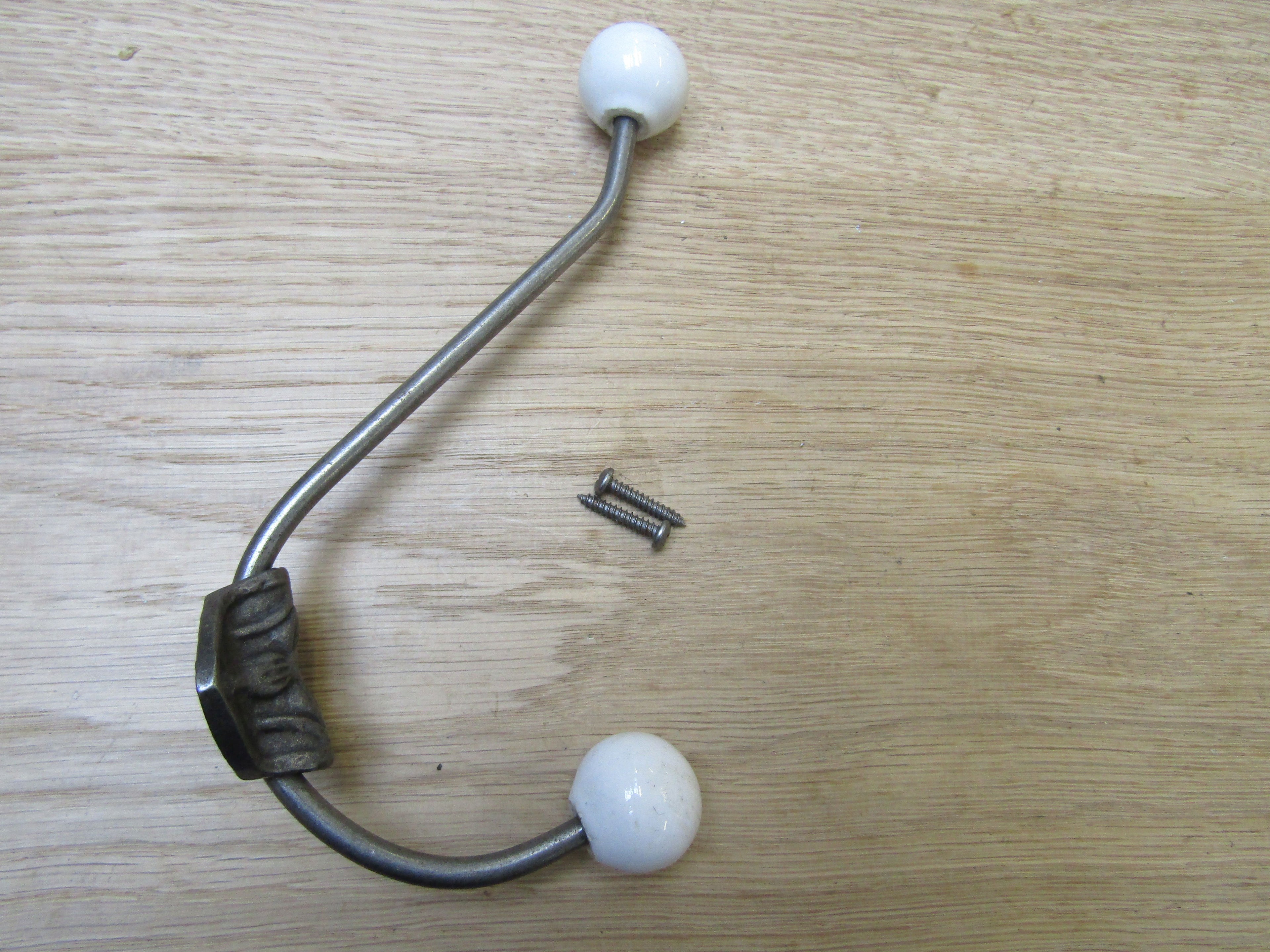 Rosette Ceramic Ball Tip Coat Hook White.