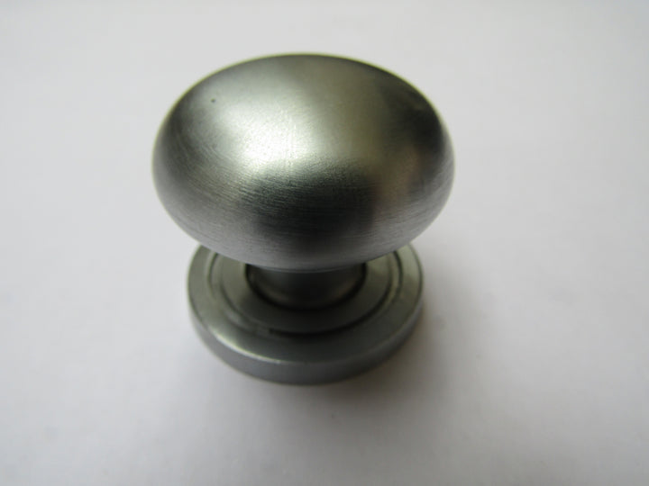 Round Cabinet Knob Satin Chrome 30mm.