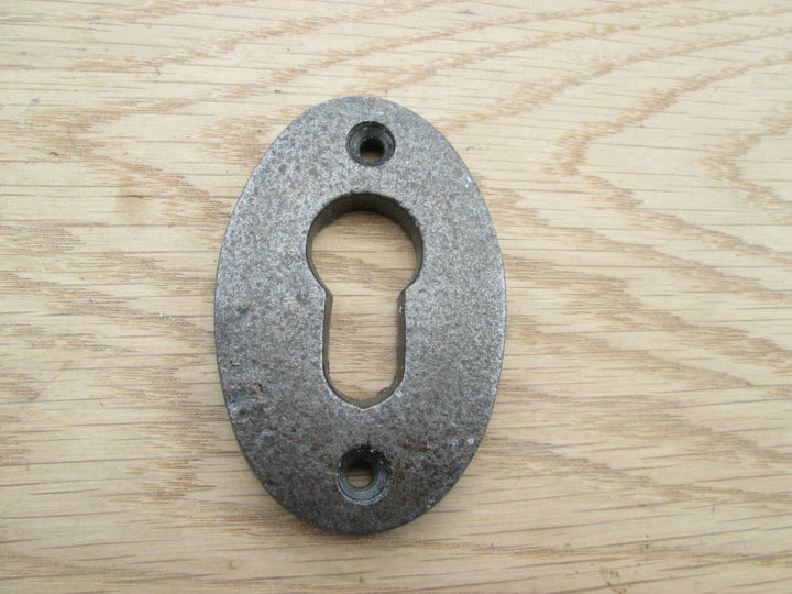 Oval Open Escutcheon Antique Iron.