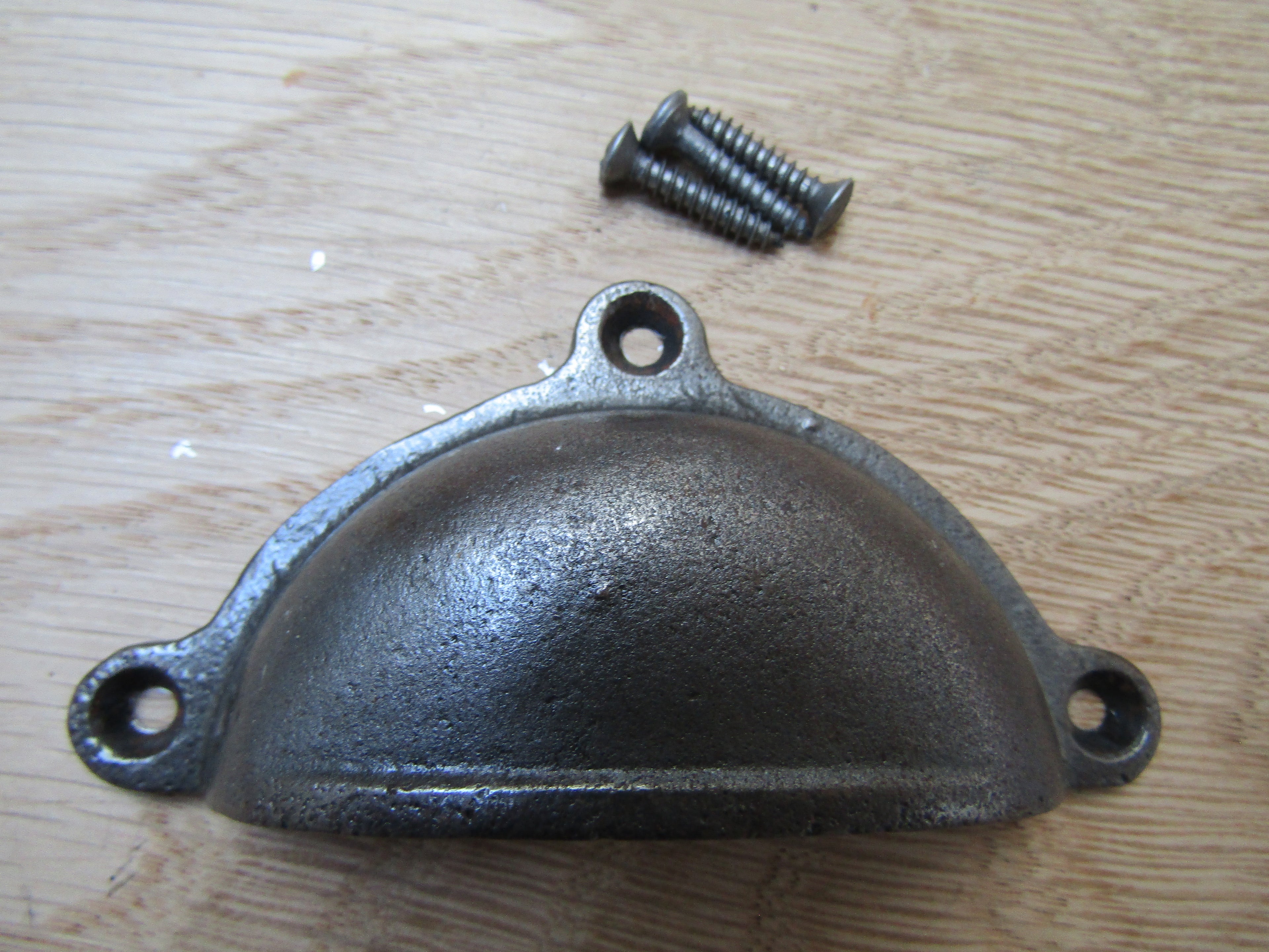 Royal lugged Cup Pull Handle Antique Iron.