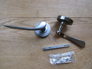 Leon Lever on Rose Door Handle Black Nickel.