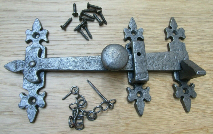 Fleur de lys bar latch Antique Iron.