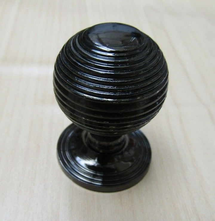 Beehive Reeded Cupboard Knob Black Nickel 32mm.