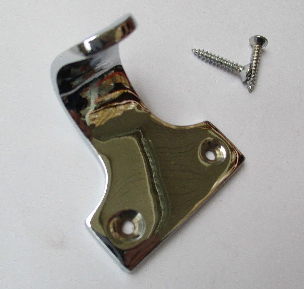 Sash lift Handle Polished Chrome.