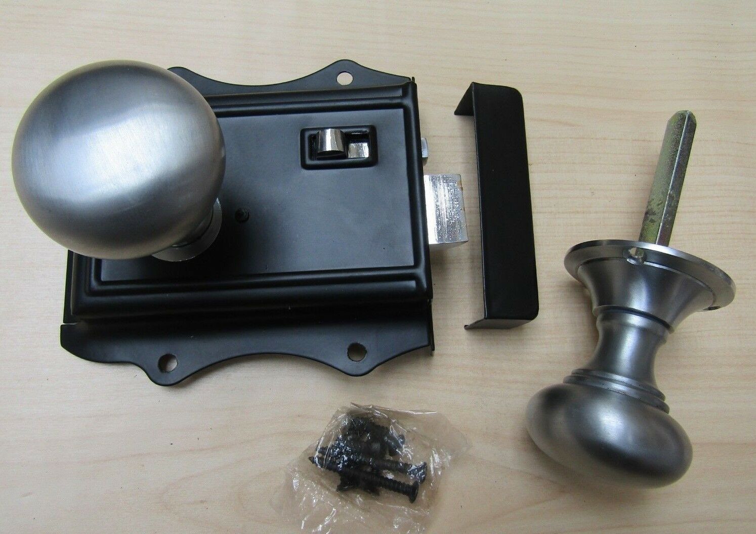 Olde Latch Black & Victorian Rim Satin Chrome Set.