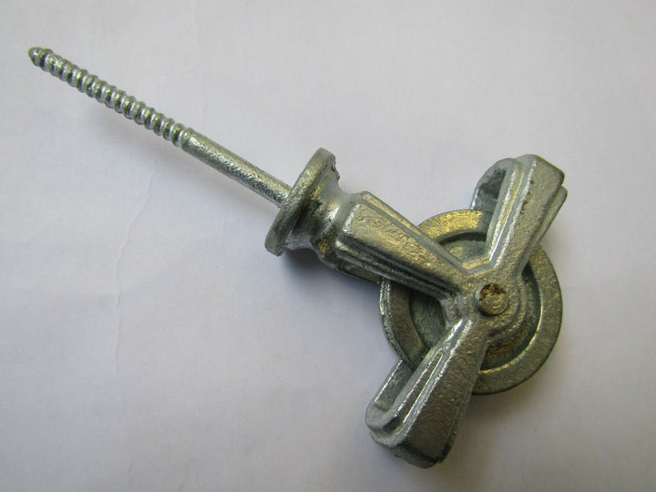 Screw In Ceiling Airer Single Pulley Galvanised.