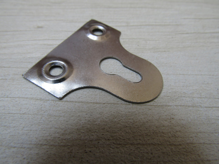 Pack of 10 Picture Mirror Plates Silver 32mm Slotted.