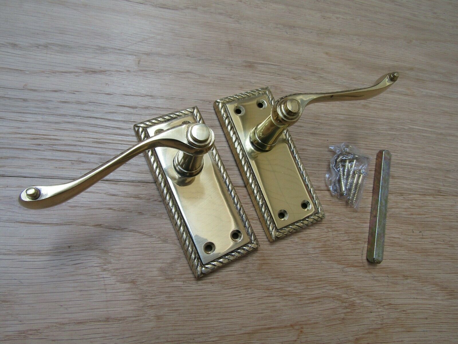 Small Lever Latch Door Handle Georgian Polished Brass.