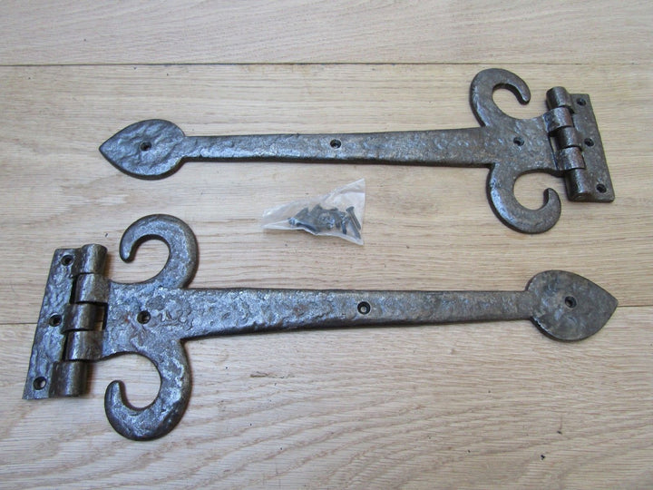 Pair of 14inch Spear Head with Curls hinges Antique Iron.