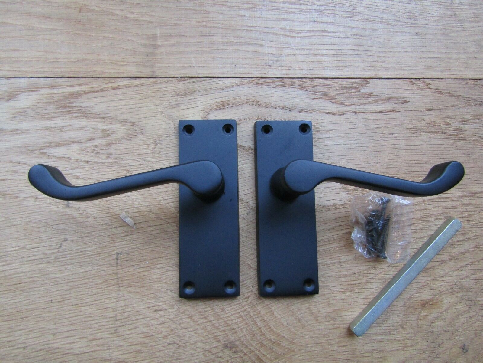 Pair Of Modern Lever Latch Handles Matt Black.
