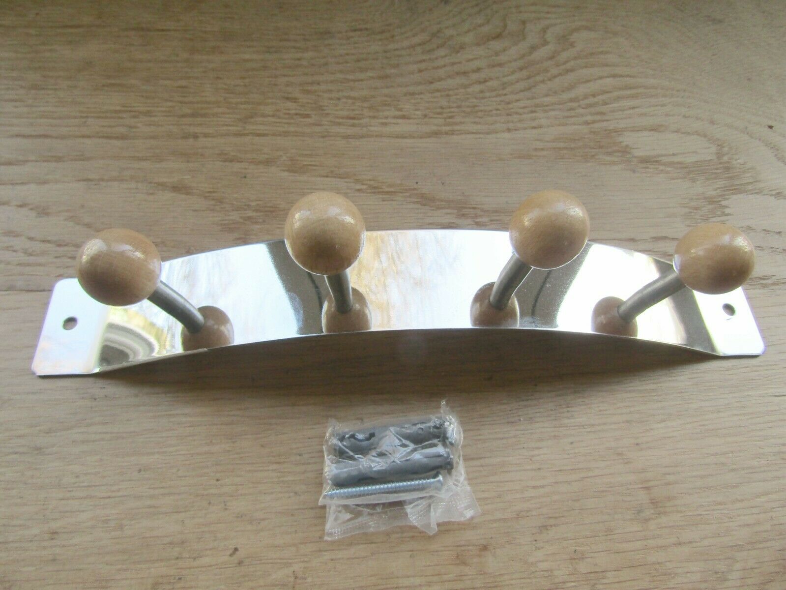 Utilty Beech Ball Hook Rail Chrome.