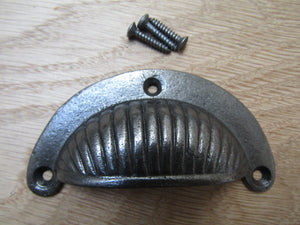 Sunrise Cup Pull Handle Antique Iron.