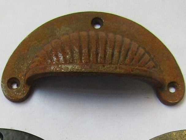 Sunrise Cup Pull Handle Rust.