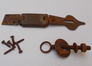 Swivel Hasp Rust.