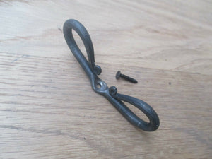 Turn button catch Antique Iron.