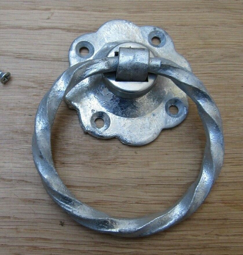 Ring Pull Handle Zinc Twisted.